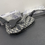 Dior New Classic Retro Flip Saddle Bag Size: 21.5 x 12 x 6 CM