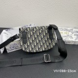 Dior New Classic Retro Flip Saddle Bag Size: 21.5 x 12 x 6 CM
