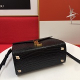 Yves Saint Laurent New Fashion Chain Crossbody Bag Envelope Bag Size: 24×11x20 CM