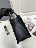 Dior New Classic Embossed Tote Shopping Bag Size: 27 × 21 × 14 CM
