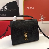 Yves Saint Laurent New Fashion Chain Crossbody Bag Envelope Bag Size: 24×11x20 CM
