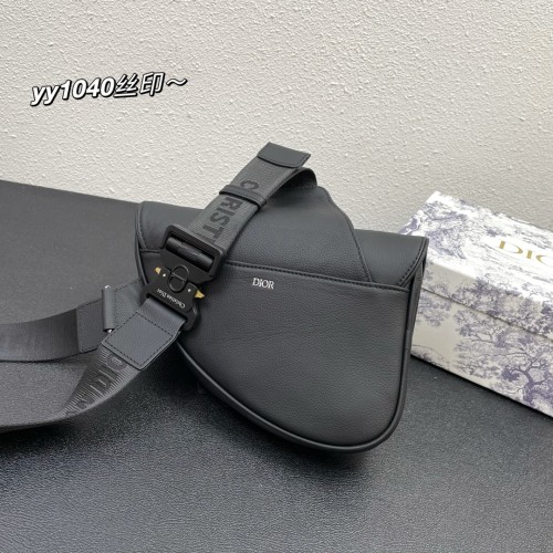 Dior New Classic Lychee Pattern Saddle Bag Size: 20x28.6x5 CM
