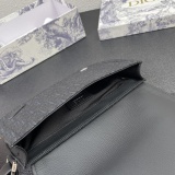 Dior New Classic Retro Flip Saddle Bag Size: 21.5 x 12 x 6 CM