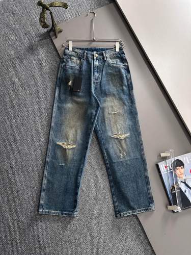 Fendi Four Seasons High Street Piercing Loose Jeans Washed Straight Pants