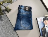 Versace New Logo Printed Hole Washed Slimming Jeans
