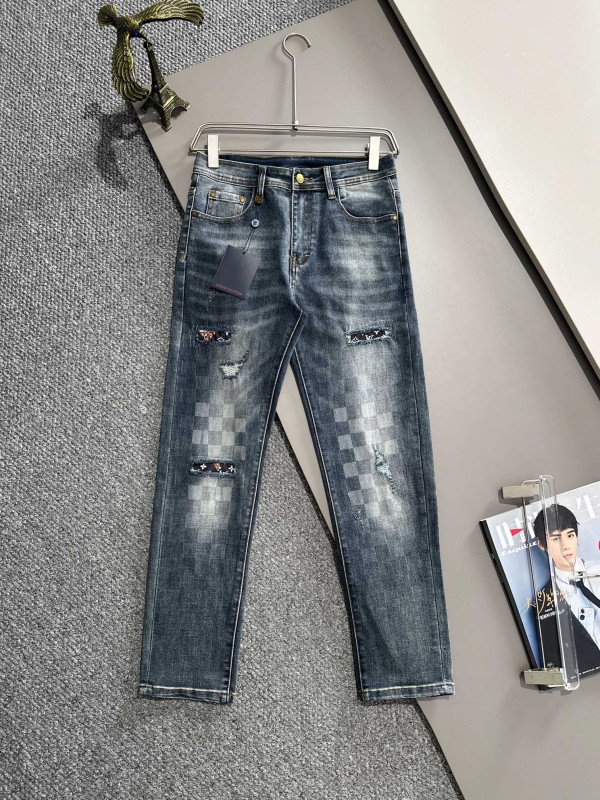 Louis Vuitton New Classic Chess Punch Washed Slimming Jeans