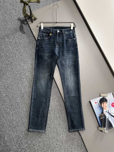 Versace New Four Seasons Logo Printed Wash Water Slimming Jeans