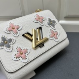 Louis Vuitton Elegant Flower Tinsel Chain Bag Size: 23x18 x8 CM