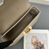 Louis Vuitton Fashion Rivet Sunrise Pattern Handbag Crossbody Bag Size: 23*18*8 CM