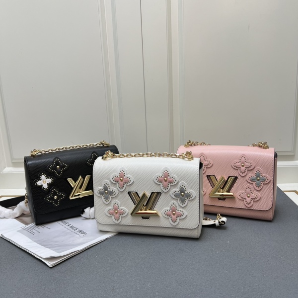 Louis Vuitton Elegant Flower Tinsel Chain Bag Size: 23x18 x8 CM