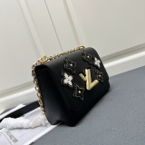 Louis Vuitton Elegant Flower Tinsel Chain Bag Size: 23x18 x8 CM