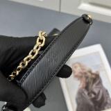 Louis Vuitton Fashion Rivet Sunrise Pattern Handbag Crossbody Bag Size: 23*18*8 CM
