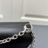 Louis Vuitton New Fashion Elegant Chain Bag Crossbody Bag Size: 23x18x8CM