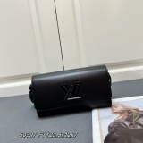 Louis Vuitton New Classic Fashion Twist Letter Handbag Crossbody Bag Size: 23.5x12x7CM