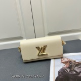 Louis Vuitton New Classic Fashion Twist Letter Handbag Crossbody Bag Size: 23.5x12x7CM