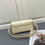 Louis Vuitton New Classic Fashion Twist Letter Handbag Crossbody Bag Size: 23.5x12x7CM