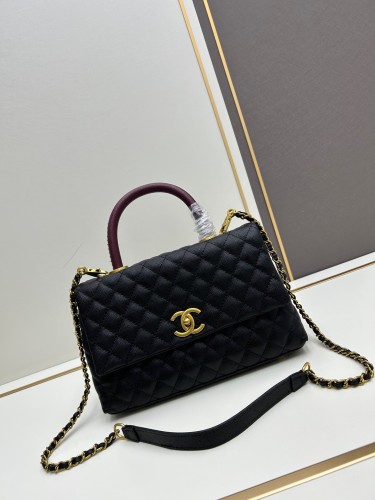 Chanel New Retro Lizard Pattern Handbag Crossbody Bag Size: 25 CM