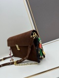Prada New Fashion Flip Shoulder Bag Size: 35 x19.5x10.5 CM