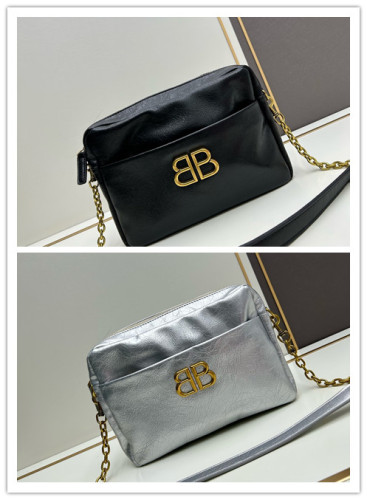 Balenciaga New Lazy Leisure Camera Bag Size: 27x18x7 CM