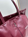 Balenciaga New Fashion Leather Garbage Bag Size: 43x40 CM