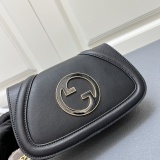 Gucci New Classic Versatile Chain Cross Bag Size: 21.5 x 11 x 8 CM
