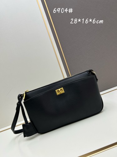 Balenciaga New Fashion Mini Leather Cross Shoulder Bag Size: 28 x 16 x 6 CM