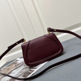 Gucci New Classic Mini Cross Bag Size: 21.5 x 11 x 8 CM