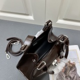 Prada New Classic Versatile Cowhide Underarm Bag Size: 32×22×13 CM