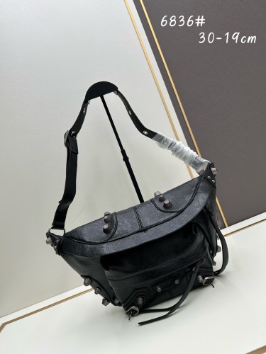 Balenciaga New Fashion Retro Sheepskin Waist Bag Size: 30x19 CM