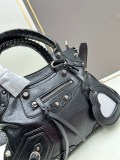 Balenciaga New Fashion Motorcycle Bag Size: 32 x 22 x 6 CM