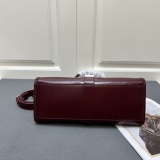 Prada New Classic Versatile Cowhide Underarm Bag Size: 32×22×13 CM