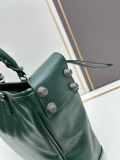 Balenciaga New Fashion Motorcycle Bag Rivet Pack Size: 38 x 27 x 12 CM