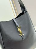 Yves Saint Laurent New Fashion Lazy Cowhide Underarm Bag Size: 28 x 28 x 10 CM