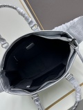 Balenciaga New Fashion Motorcycle Bag Rivet Pack Size: 38 x 27 x 12 CM
