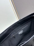 Balenciaga New Fashion Motorcycle Bag Rivet Pack Size: 38 x 27 x 12 CM