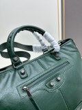 Balenciaga New Fashion Motorcycle Bag Rivet Pack Size: 38 x 27 x 12 CM