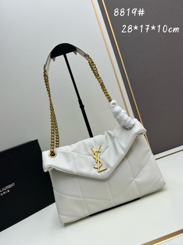 Yves Saint Laurent Fashion Versatile Pillow Cloud Bag Size: 28 x 17 x 10 CM