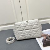 Dior New Fashion Casual Tengge Vertical Leather Handbag Size: 20 x 22 x 18.5 CM