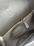 Yves Saint Laurent New Fashion Lazy Cowhide Underarm Bag Size: 28 x 28 x 10 CM