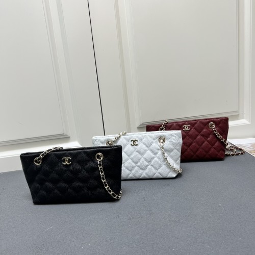 Chanel New Classic Leather Chain Hip Bag Size: 23 × 11.5 × 5CM