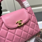 Chanel New Classic Lingge Shell Handbag Chain Crossbody Bag Size: 20 x 14 x 7 CM