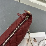 Chanel New Classic Lingge Handbag Chain Crossbody Bag Size: 21.5 x 19 x 6 CM