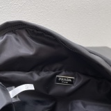 Prada New Classic Nylon Handbag Crossover Bag Size: 15 x 31 x 23 CM