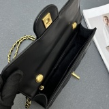 Chanel New Classic Flip Chain Bag Size: 21 CM