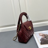Chanel New Classic Lingge Shell Handbag Chain Crossbody Bag Size: 20 x 14 x 7 CM
