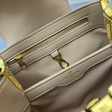 Louis Vuitton New Classic Enamel Letter Flower Handbag Crossbody Bag Size: 27 x 18 x 9 CM