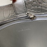 Balenciaga Fashion Versatile Underarm Dumpling Bun Size: 23x16x5 CM