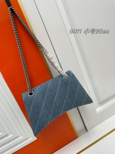 Balenciaga Classic Retro Cowboy Shoulder Bag Chain Bag Size: 25 × 15 × 9.5 CM