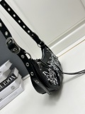 Balenciaga Fashion Graffiti Half Moon Underarm Dumpling Bun Size: 26 × 16 × 10 CM