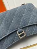 Balenciaga Classic Retro Cowboy Shoulder Bag Chain Bag Size: 31 × 20 × 9.5 CM